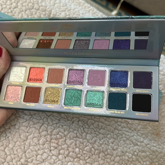 SIGMA x The Little Mermaid Palette - Picture 5 of 5